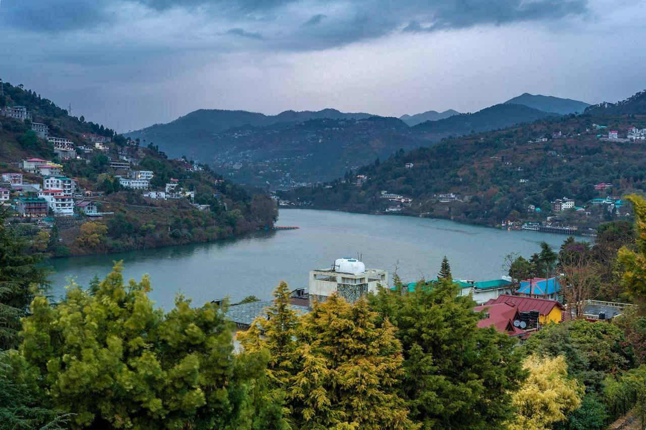 Lake Side Upvan Inn Бхимтал Экстерьер фото